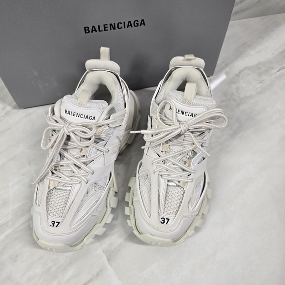 Balenciaga Track Sneakers - Picture 3 of 11